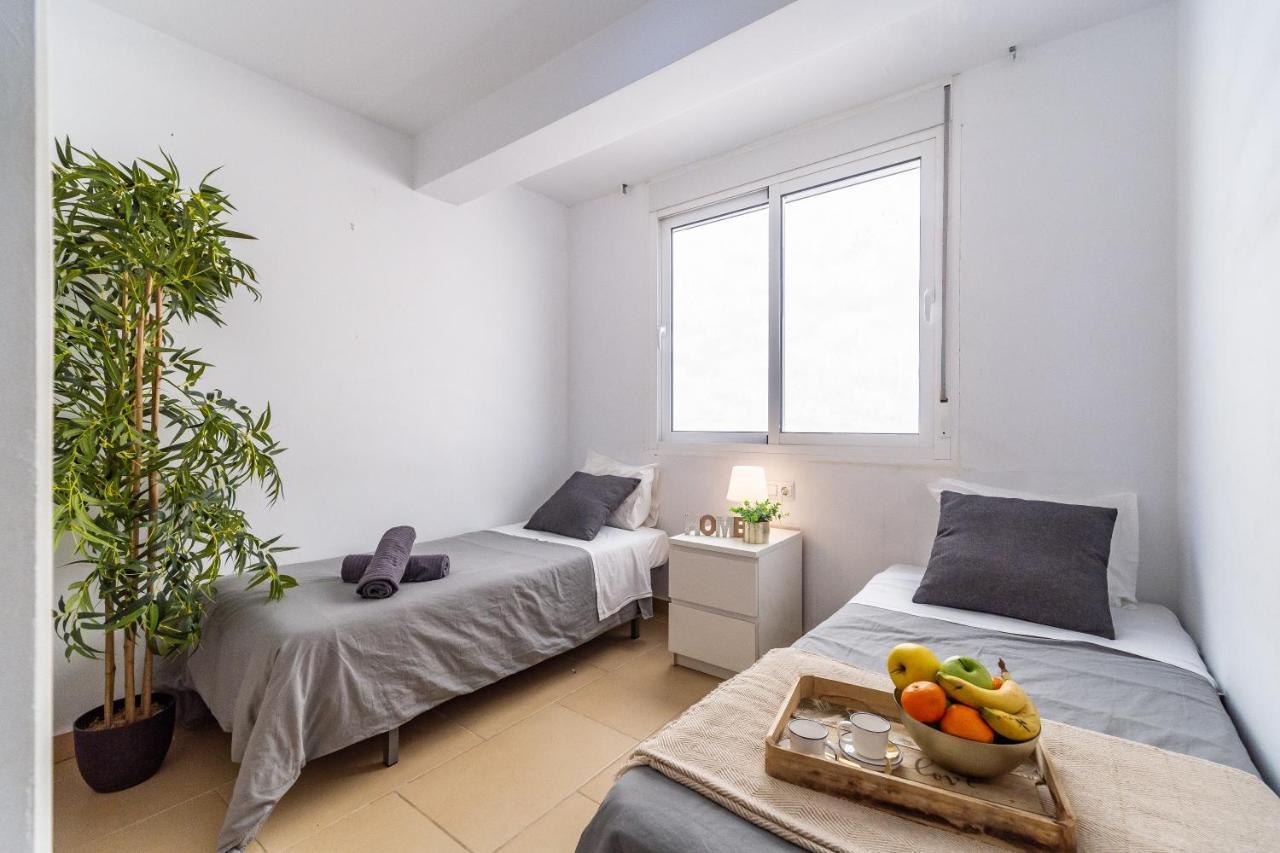 Fuengirola Paseo Maritimo Deluxe Apartment By The Beach Exterior photo