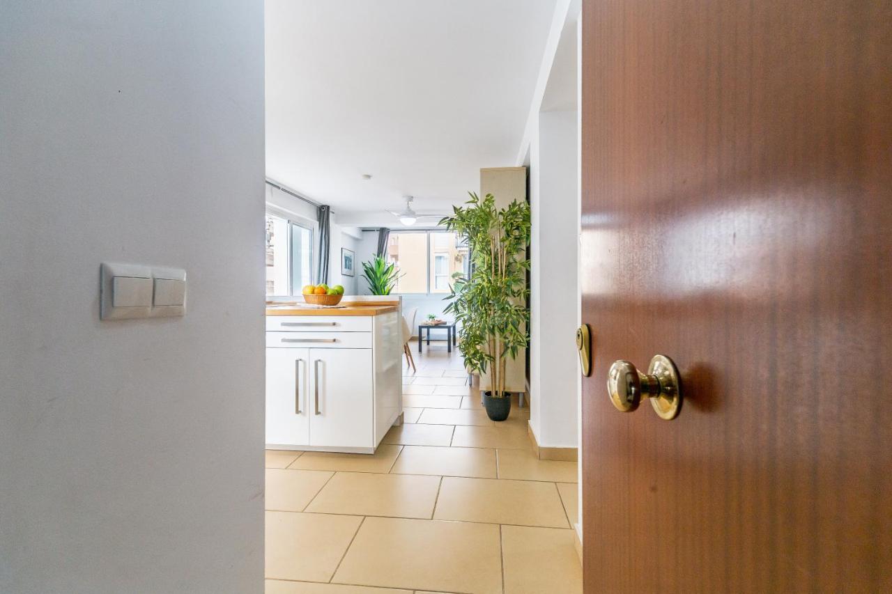 Fuengirola Paseo Maritimo Deluxe Apartment By The Beach Exterior photo