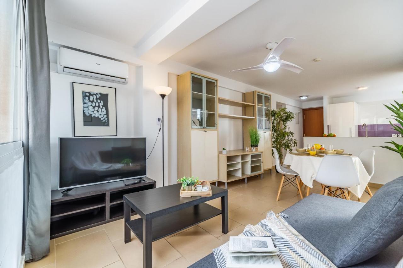 Fuengirola Paseo Maritimo Deluxe Apartment By The Beach Exterior photo